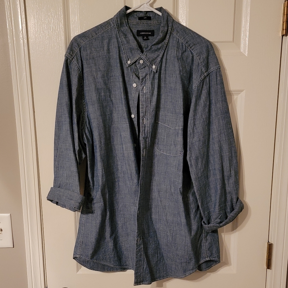 Men's J Crew Chambray Button Down Shirt